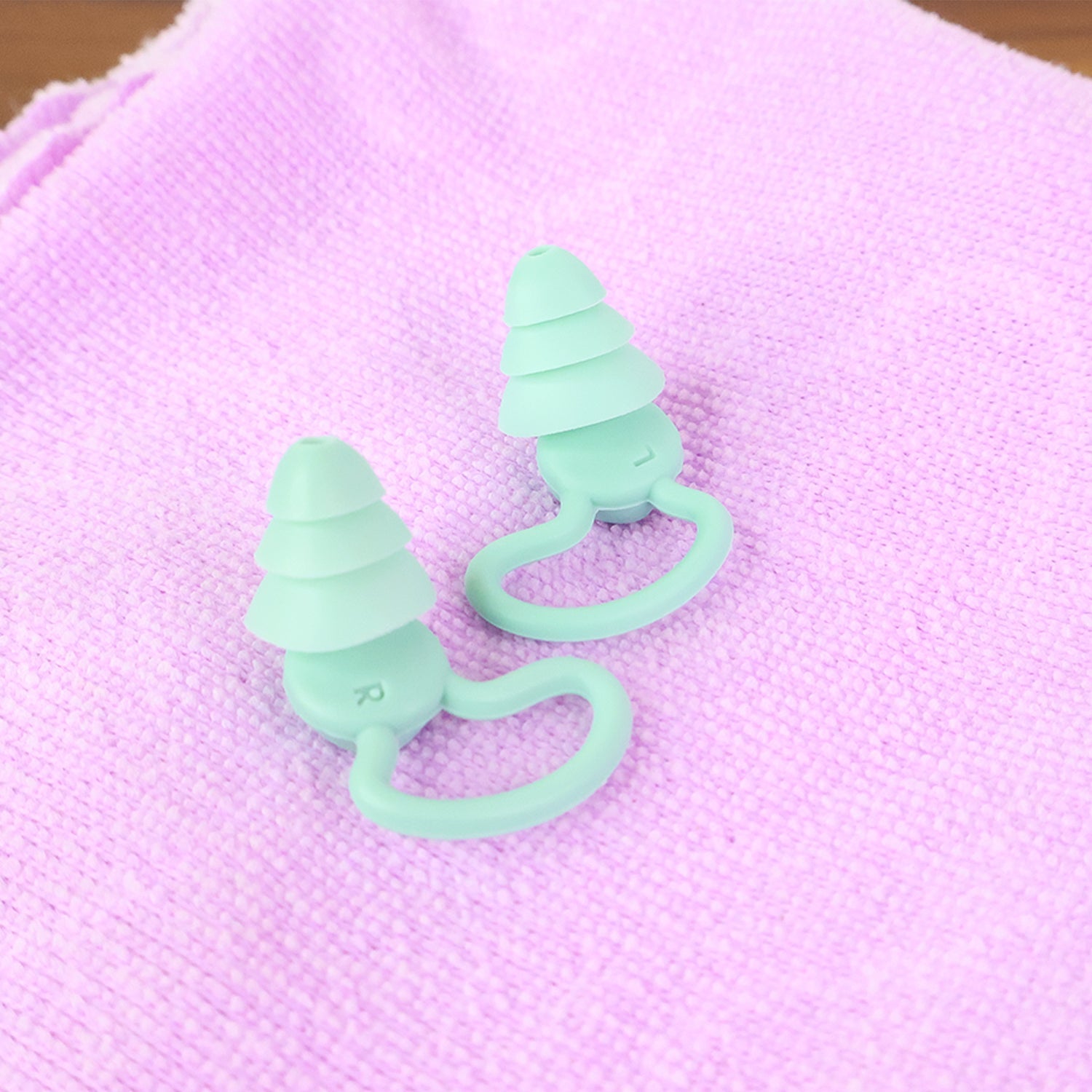 Premium Layered Silicone Noise Reduction Earplugs (1 Pair) Premium Layered Silicone Noise Reduction Earplugs (1 Pair)